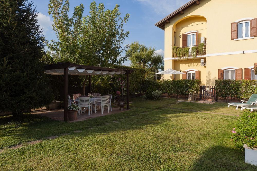Nina Guest House Longare Exterior foto