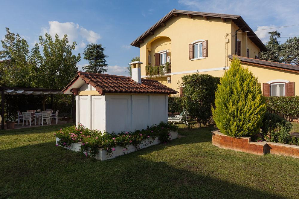 Nina Guest House Longare Exterior foto